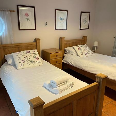Mimosa Cottage Swyre エクステリア 写真
